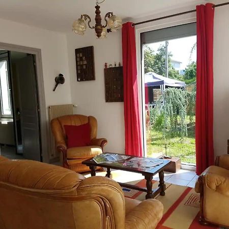 Maison Centre-Ville Calme Avec Jardin Lons-le-Saunier Kültér fotó