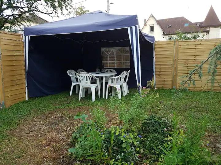 Maison Centre-Ville Calme Avec Jardin Lons-le-Saunier Kültér fotó