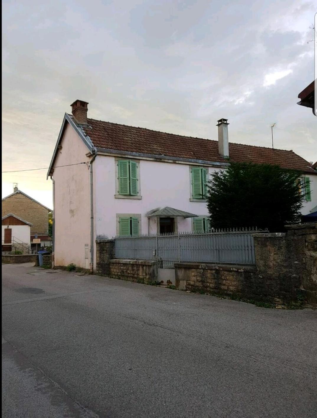 Maison Centre-Ville Calme Avec Jardin Lons-le-Saunier Kültér fotó